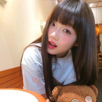 纯真小镇的夫人